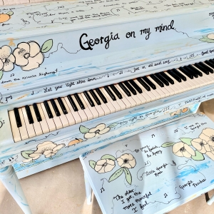 Play Me Again Pianos Installs New Public Piano at Cogburn Road Park in Alpharetta
